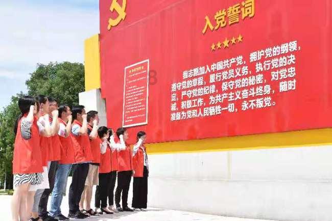 为何刽子手听到“刀下留人”会停手?看这13个字,是你也不敢下刀